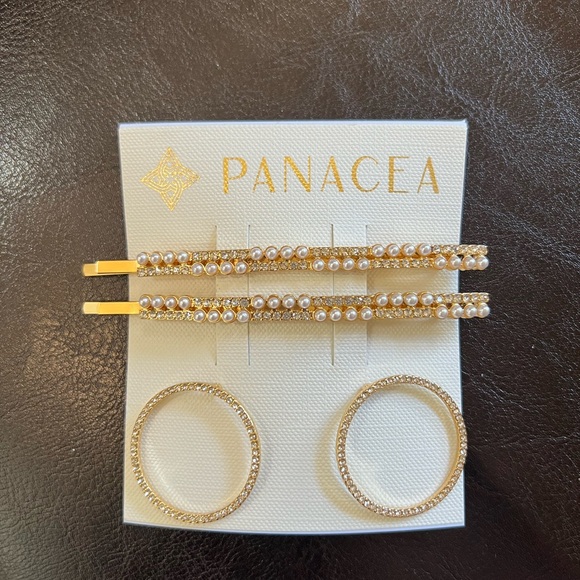 Earrings and Hair Clips Set - Picture 1 of 2